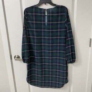 Amanda U. Women's Long Sleeve Plaid Shift Dress. Green Multi. Small. Work Wear